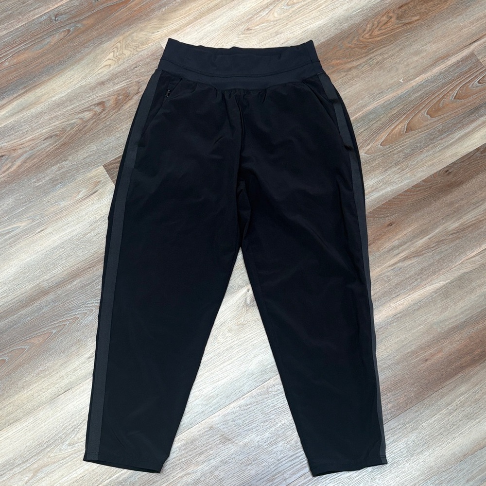 Black Athleta Tapered Pants